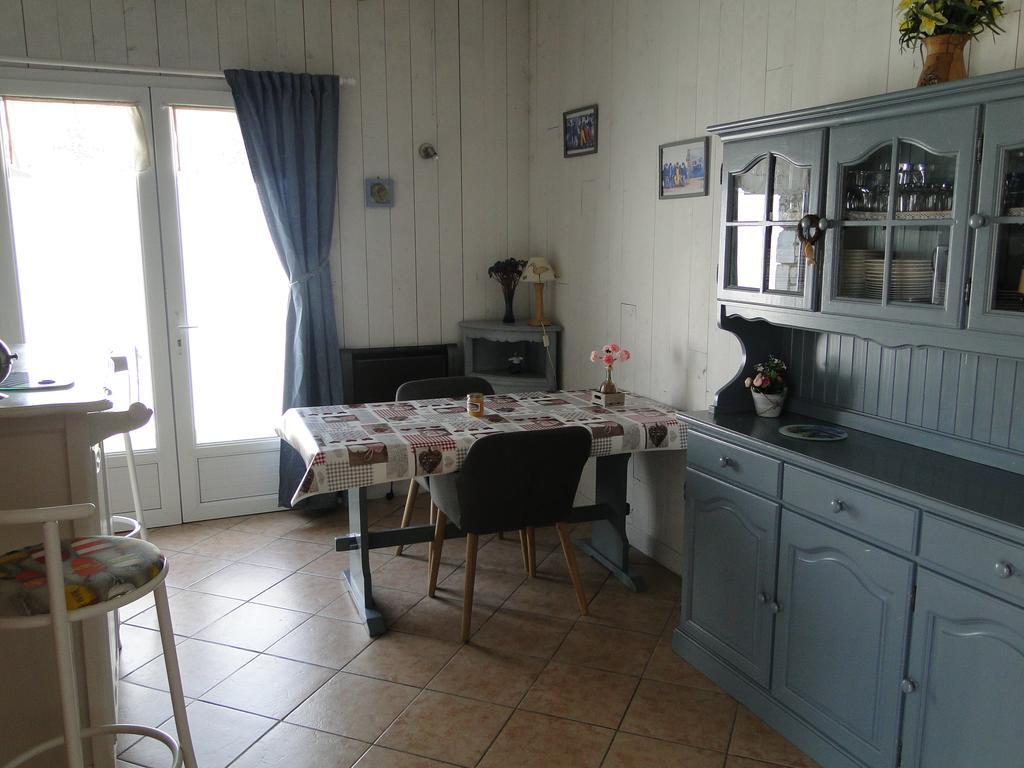 La Petite Maison Sur L'Ile De Re La Flotte Exterior photo
